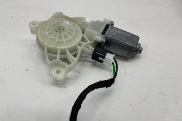 MOTOREK OKNO PŘEDNÍCH LEVÝCH DVEŘE MERCEDES-BENZ A0009065806 1.33L