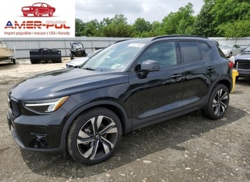Volvo XC40 2023 Volvo XC 40 Plus 2023 2.0l 2.0 Benzyna 194KM