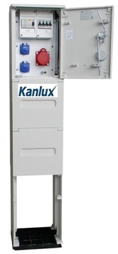 ROZDZIELNICA ELEKTRYCZNA BUDOWLANA NA FUNDAMENCIE