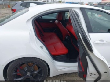 Alfa Romeo Giulia II Sedan Facelifting 2.0 Turbo 280KM 2020 Alfa Romeo Giulia ALFA ROMEO GIULIA SPORT RWD 2.0 Benzyna 280KM, zdjęcie 9