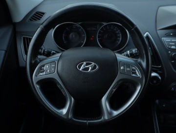 Hyundai ix35 SUV Facelifting 1.7 CRDi 115KM 2014 Hyundai ix35 1.7 CRDi, Skóra, Xenon, Bi-Xenon, zdjęcie 19