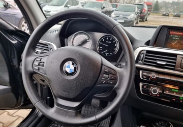 BMW Seria 1 F20-F21 Hatchback 5d Facelifting 2015 116i 109KM 2017 BMW Seria 1 116i 1,5 109KM Benzyna 6-Biegow Serwis 1.5 Benzyna 109KM, zdjęcie 28