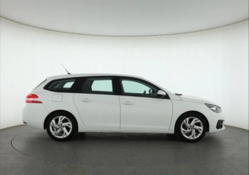 Peugeot 308 II SW Facelifting 1.2 PureTech 110KM 2018 Peugeot 308 1.2 PureTech, Klima, Tempomat, zdjęcie 5