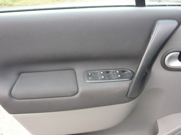 Renault Scenic II 2008 Renault Scenic II 1.6 benzyna , stan BDB , niski przebieg, zdjęcie 9