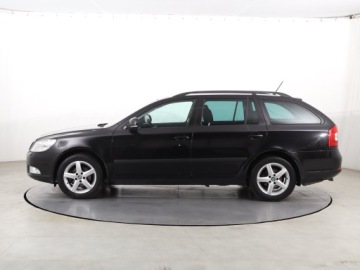 Skoda Octavia II Kombi 1.4 TSI 122KM 2011 Skoda Octavia 1.4 TSI, Xenon, Klima, Klimatronic, zdjęcie 2