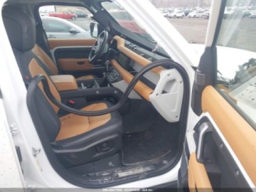 Land Rover Defender IV (L663) 2023 Land Rover Defender 110 X-Dynamic Se 2023 3.0 Benzyna 395KM, zdjęcie 9