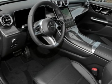 Mercedes GLC C254/X254 Coupe 2.0 200 204KM 2025 MERCEDES-BENZ GLC 200 4-Matic Avantgarde 2.0 (204KM) 2025, zdjęcie 4