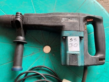 MŁOT WYBURZENIOWY MAKITA HM 1100 C