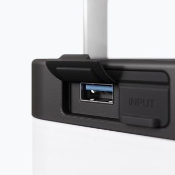 Аккумуляторная лампа Dometic мощностью 5 Вт.