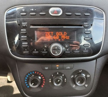 Fiat Punto Punto 2012 Hatchback 3d 1.2 8v 69KM 2012 Fiat Punto 1,2 8V 69kM Easy Klima,Tempomat,Wsp..., zdjęcie 12