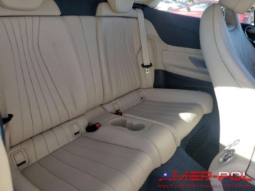 Mercedes Klasa E W213 2018 Mercedes-Benz Klasa E _E 400_W213_3.0 L_329 km_2018r 3.0 Benzyna 329KM, zdjęcie 8
