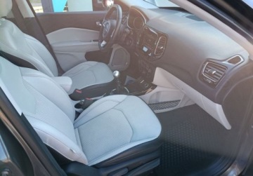 Jeep Compass II SUV 1.4 MultiAir 140KM 2018 Jeep Compass Limited 2018 z Gwarancja 1.4 Benzyna 140KM, zdjęcie 8