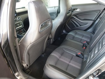 Mercedes Klasa A W176 Hatchback 5d Facelifting 180 122KM 2017 Mercedes A 180 1.6 Ben.122KM/Automat/Salon, zdjęcie 15