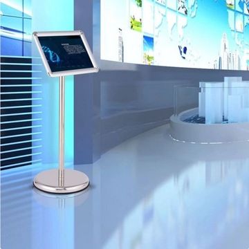 РЕКЛАМНЫЙ СТЕНД для телескопических плакатов А3, регулируемый по высоте 84-130 см.