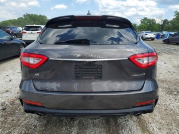 Maserati Levante 2019 Maserati Levante Sport 2019 3.0 Benzyna 345KM, zdjęcie 2