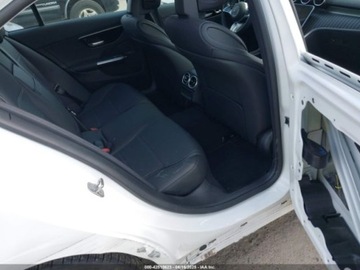 Mercedes Klasa C W206 2023 Mercedes-Benz Klasa C 300 4Matic 2023 2.0l 2.0 Benzyna 255KM, zdjęcie 12