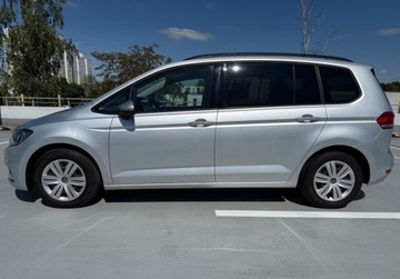 Volkswagen Touran III 1.5 TSI EVO 150KM 2021 Volkswagen Touran salon PL FV VAT 23 bezwypadkowy 1.5 Benzyna 150KM, zdjęcie 2