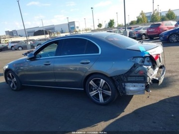 Mercedes Klasa C W206 2023 Mercedes-Benz Klasa C C300 4MATIC, od ubezpieczalni 2.0 Benzyna 255KM, zdjęcie 4