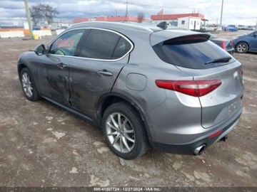 Alfa Romeo Stelvio SUV 2.0 Turbo 280KM 2018 Alfa Romeo Stelvio 2018 Alfa Romeo Stelvio Ti AWD 2.0 Benzyna 280KM, zdjęcie 3