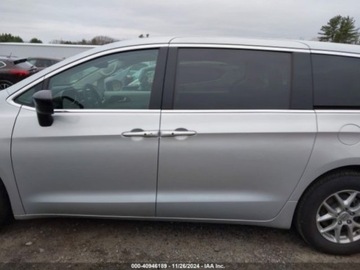 Chrysler Voyager V 2024 Chrysler Voyager Lx 2024 3.6l 3.6 Benzyna 287KM, zdjęcie 5