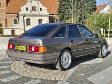 Ford Sierra II Hatchback 2.0 i 16V 115KM 1987 Ford Sierra 2.0i GL Klimatyzacja, Zabytkowy (żółte tablice), z Hiszpanii, zdjęcie 2