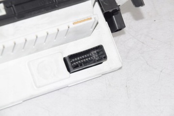 DISPLEJ AUTORÁDIO 8200755120 --A MEGANE II 2 BUDÍK