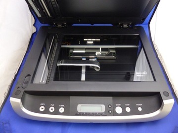 ПРОФЕССИОНАЛЬНЫЙ СКАНЕР ДОКУМЕНТОВ CANON DR-2020U