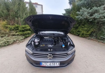 Volkswagen Passat B8 Variant 2.0 TDI BlueMotion SCR 150KM 2019 Volkswagen Passat Volkswagen Passat 2.0 TDI SCR DSG Business 2.0 Diesel, zdjęcie 6