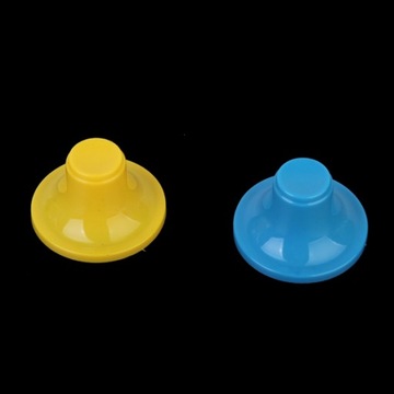 Набор разноцветных игрушек для гольфа для детей.