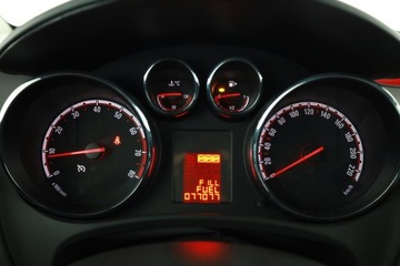 Opel Meriva II Mikrovan Facelifting 1.4 Twinport ECOTEC 100KM 2015 Opel Meriva 1.4 i, Klima, Klimatronic, Tempomat, zdjęcie 11