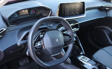 Peugeot 2008 II e-SUV Elektryczny 50kWh 136KM 2022 Peugeot 2008 e-2008 Allure 2022 fV23 Elektryczny 136KM, zdjęcie 1