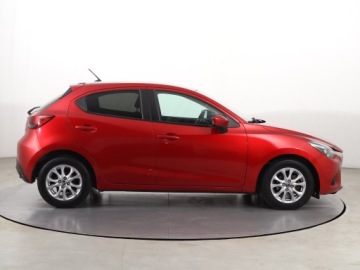 Mazda 2 III Hatchback 5d 1.5 SKY-G 90KM 2015 Mazda 2 1.5 16V, Salon Polska, Serwis ASO, zdjęcie 5