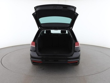 Volkswagen Passat B8 Variant 2.0 TDI BlueMotion SCR 150KM 2019 Volkswagen Passat navi czujniki parkowania, zdjęcie 18