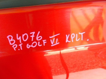 DVEŘE KOMPLETNÍ PRAVÉ PRAVÝ ZADNÍ VW GOLF VI HB 5D BARVA LA3S