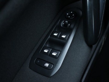 Peugeot 308 II SW Facelifting 1.5 BlueHDI 130KM 2019 Peugeot 308 1.5 BlueHDi, Salon Polska, Serwis ASO, zdjęcie 15