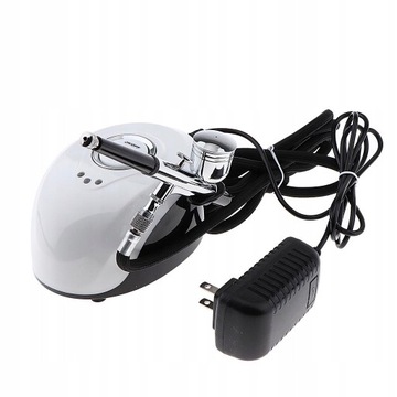 Аэрограф с увлажняющим спреем, вода