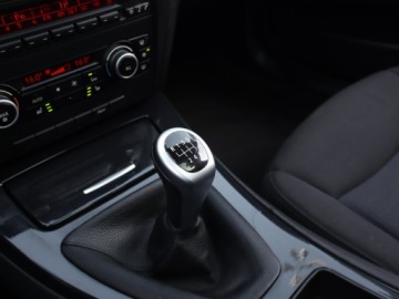 BMW Seria 3 E90-91-92-93 Touring E91 2.0 318i 143KM 2009 BMW 3 318 i, Klima, Klimatronic, Tempomat, zdjęcie 12