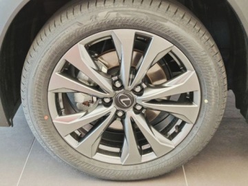 Lexus UX Crossover Facelifting 2.0 300h 199KM 2025 Od ręki - 300h F Sport Design 2.0 Hybrid Dynamic Force 199KM | Martwe pole!, zdjęcie 15