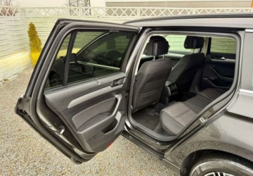 Volkswagen Passat B8 Variant 2.0 TDI BlueMotion SCR 150KM 2018 Volkswagen Passat Volkswagen Passat 2.0 TDI BMT Comfortline 2.0 Diesel, zdjęcie 35