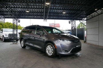 Chrysler Pacifica II 3.6 V6 291KM 2018 Chrysler Pacifica Touring L 3.6L V6 291KM MenuPL StowN Go Kamera 7os. LED, zdjęcie 1