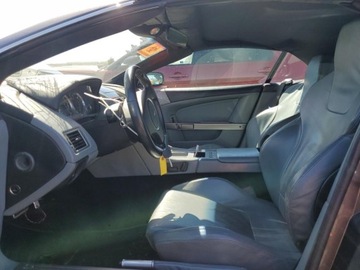 Aston Martin DB9 Volante 5.9 i V12 48V 450KM 2006 Aston Martin DB9 Volante 2006 5.9l 5.9 Benzyna 450KM, zdjęcie 7