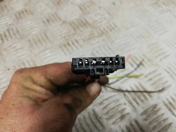 ВСТАВКА ФОНАРЯ ЛЕВАЯ ЗАДНЯЯ PEUGEOT 207