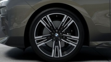 BMW Seria 7 G70 Sedan 3.0 40d 299KM 2026 BMW Seria 7 40d xDrive 299 KM mHEV - Pakiet Executive Lounge - Sky Lounge, zdjęcie 3