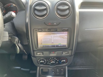 Dacia Duster I 2015 Dacia Duster KLIMATYZACJA NAWIGACJA SKORY PARKTRONIC TEMPOMAT GRZANE FOTEL, zdjęcie 16