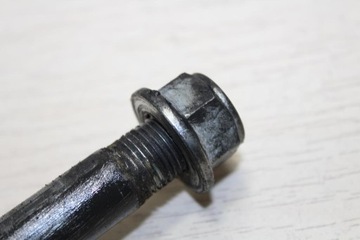 SUZUKI VZ800 MARUDER ОСЬ КОЛЕСА ЗАДНИЕ ДИСКИ