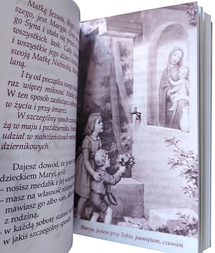 KSIĄŻECZKA MODLITEWNIK KOMUNIA + RÓŻANIEC PEREŁKA + PUDEŁECZKO + ŚWIECA MK