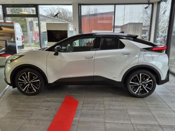 Toyota C-HR II 2025 Od ręki - Executive 2.0 Hybrid Dynamic Force AWD 197KM | Podgrzewane fotele, zdjęcie 2