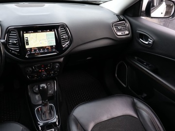Jeep Compass II SUV 1.4 Multiair 170KM 2019 Jeep Compass 1.4 MultiAir, Salon Polska, zdjęcie 7