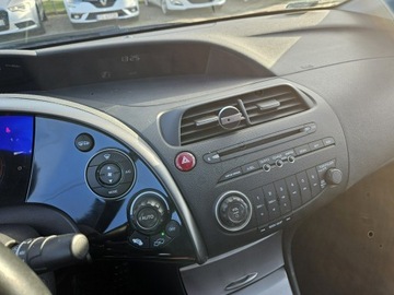 Honda Civic VIII Hatchback 3d 1.8 i-VTEC 140KM 2007 Honda Civic 1,8 benzyna+lpg 140KM, zdjęcie 12