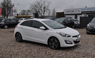 Hyundai i30 II Hatchback 5d 1.4 MPI 100KM 2012 Hyundai i30 1.4 Benzyna Klimatyzacja Cz.parkowania 1.4 Benzyna 99KM, zdjęcie 4